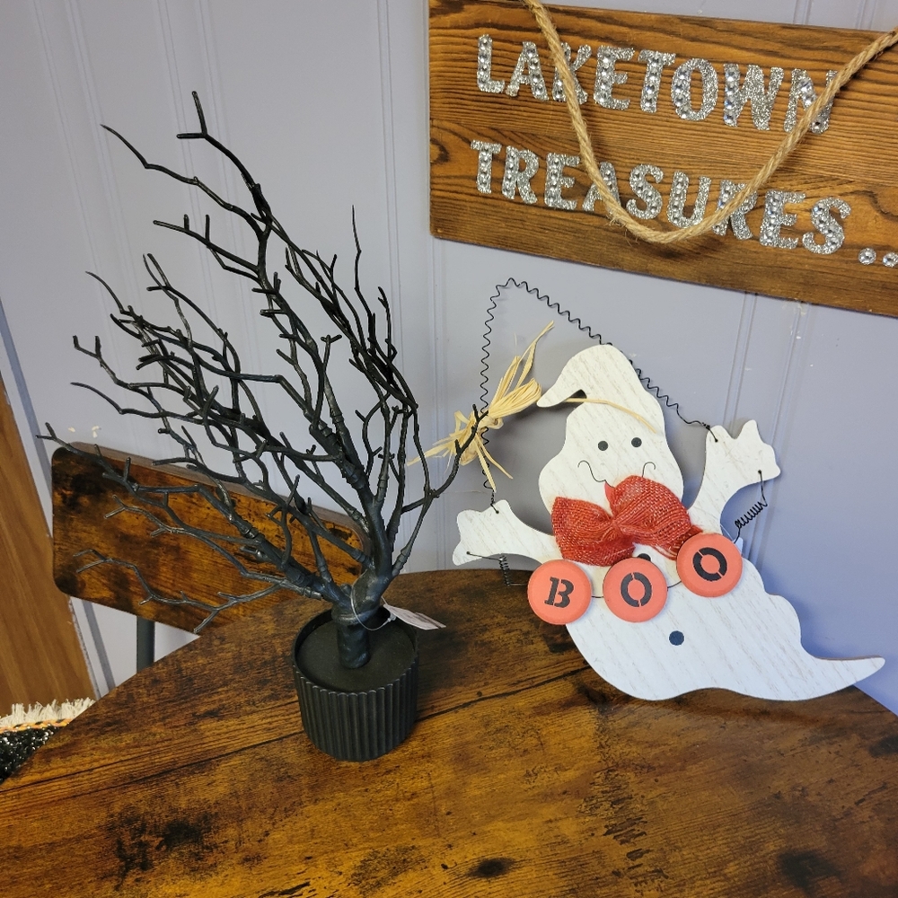 Halloween decorations black creepy plastic tree & cute ghost decor